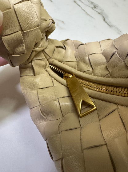 BV Mini Jodie 燕麥色 Porridge