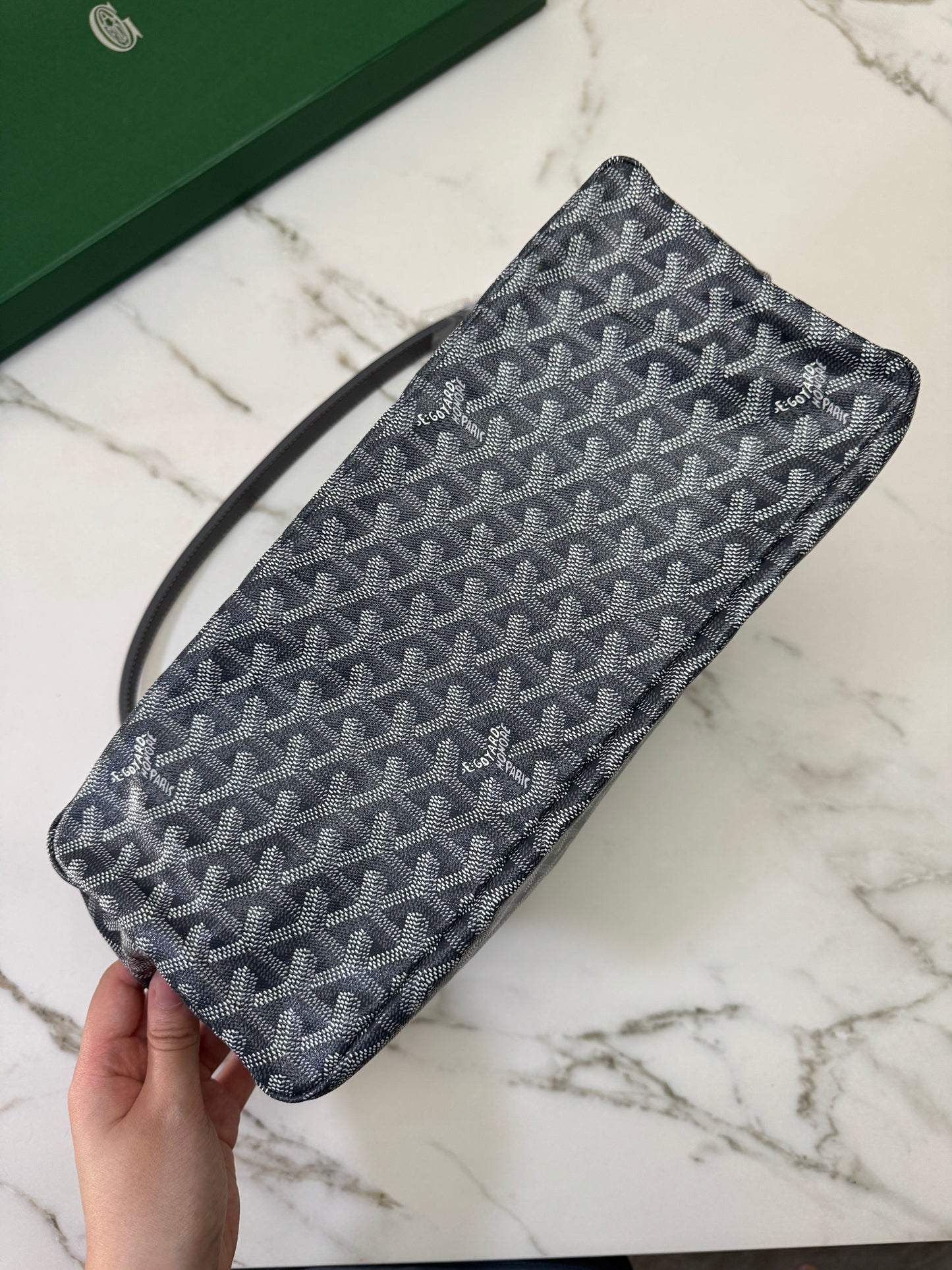 GOYARD Hobo 灰色 粉紅色小愛心版