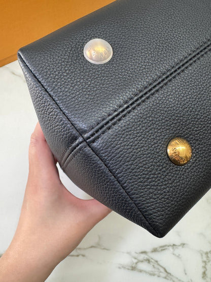 LV Low Key Hobo PM 黑色