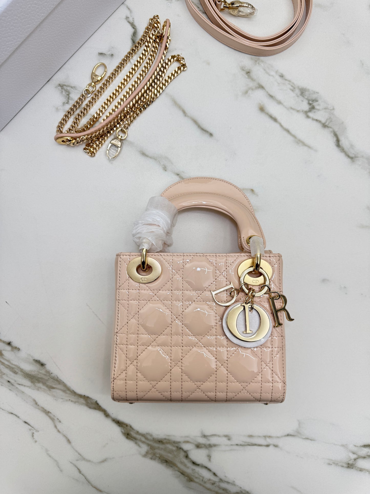 DIOR Mini Lady Dior Powder Beige 漆皮胭脂米 Shiny Calfskin