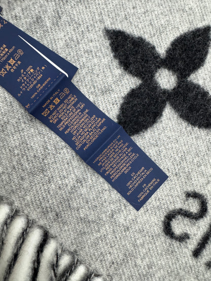 LV Reykjavik Scarf 100% Cashmere Black