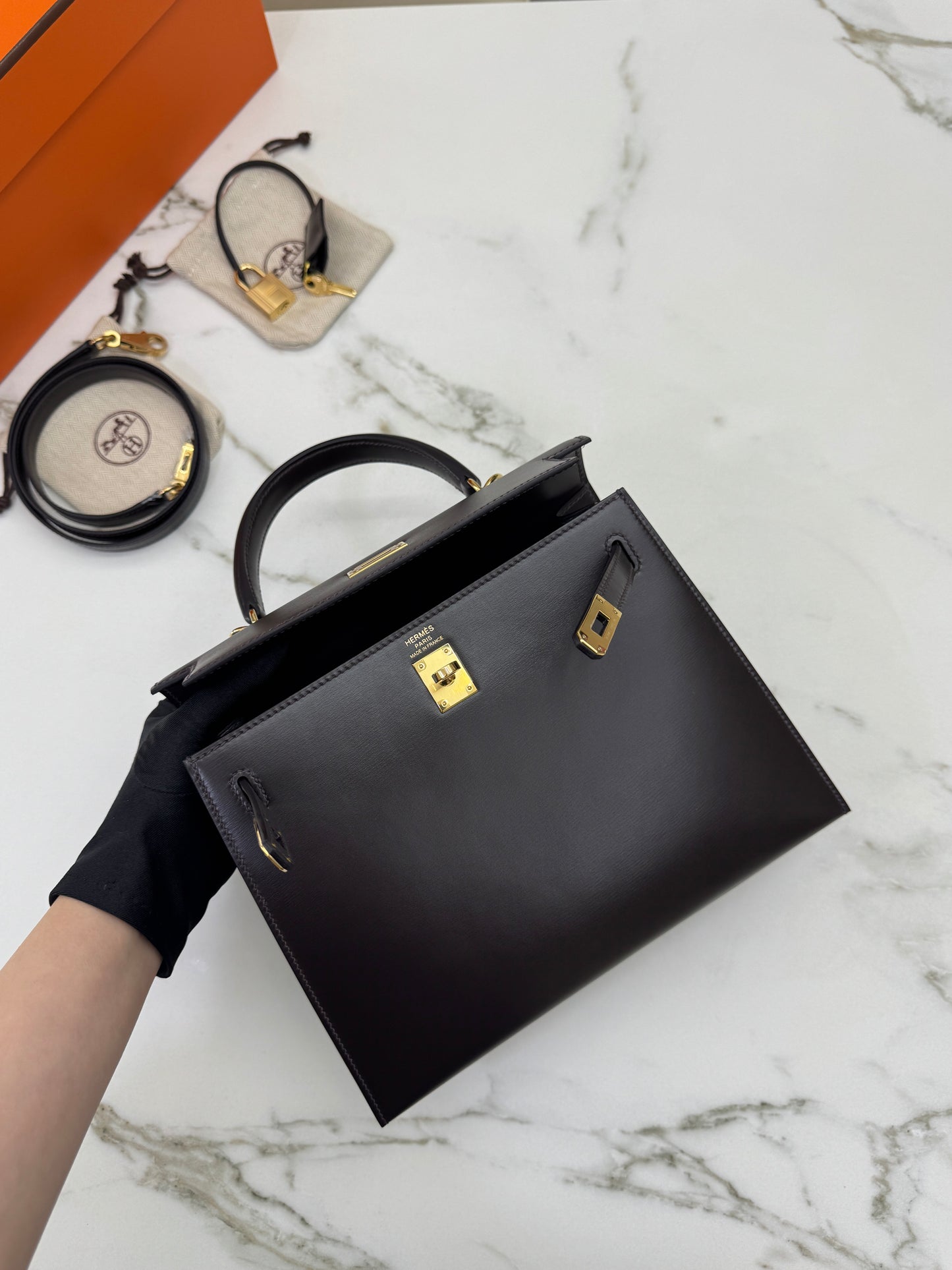 HERMES Kelly 25 烏木色Box皮金扣 外縫 Ebene Box Leather Seilier GHW