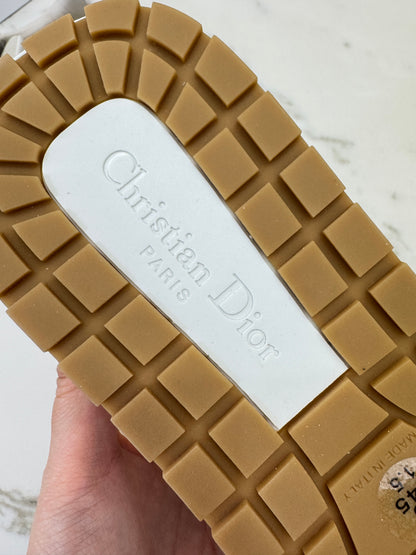 DIOR Tech 網紗運動鞋