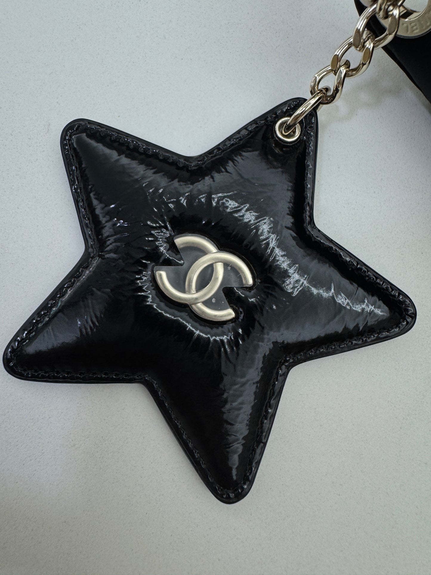 CHANEL 25N Coco Neige 滑雪系列 絲絨尼龍 半月Hobo