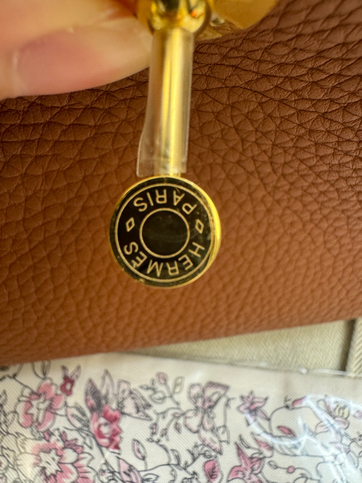 HERMES Mini Lindy 金棕金扣 Gold TC GHD