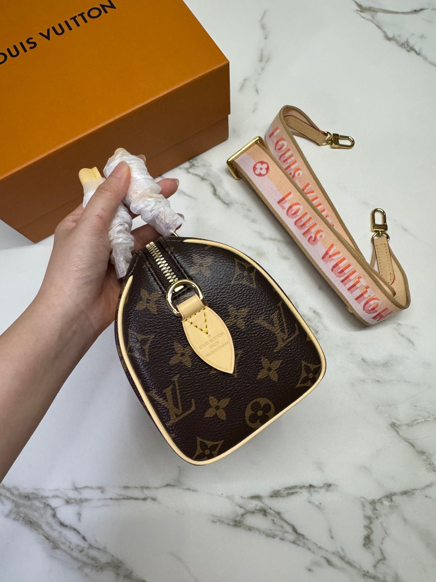 LV Speedy 20 粉橙色肩帶