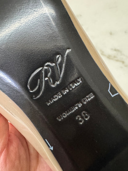 RV 喇叭跟 2.5cm 漆皮