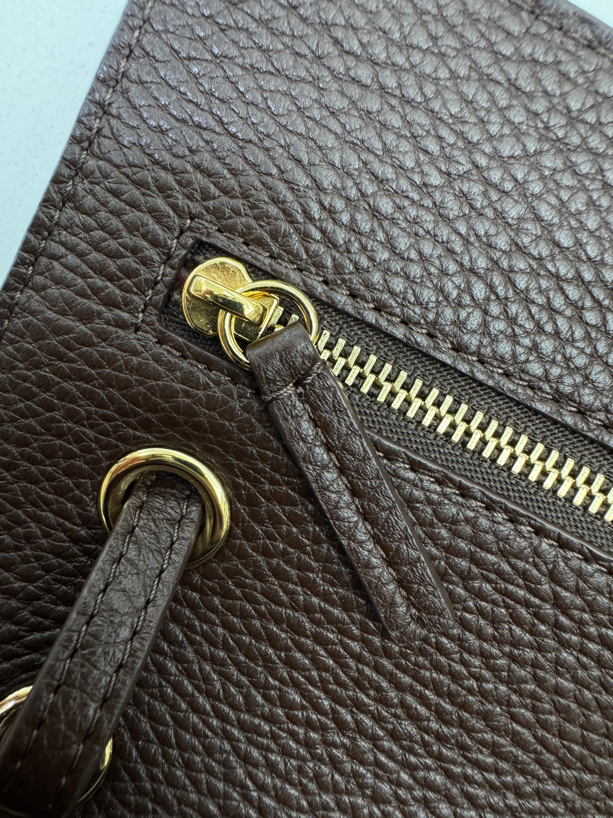 CHANEL Mini Maxi Flap 巧克力色