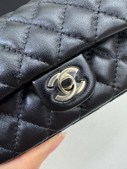 CHANEL 迷你CF包掛 黑色