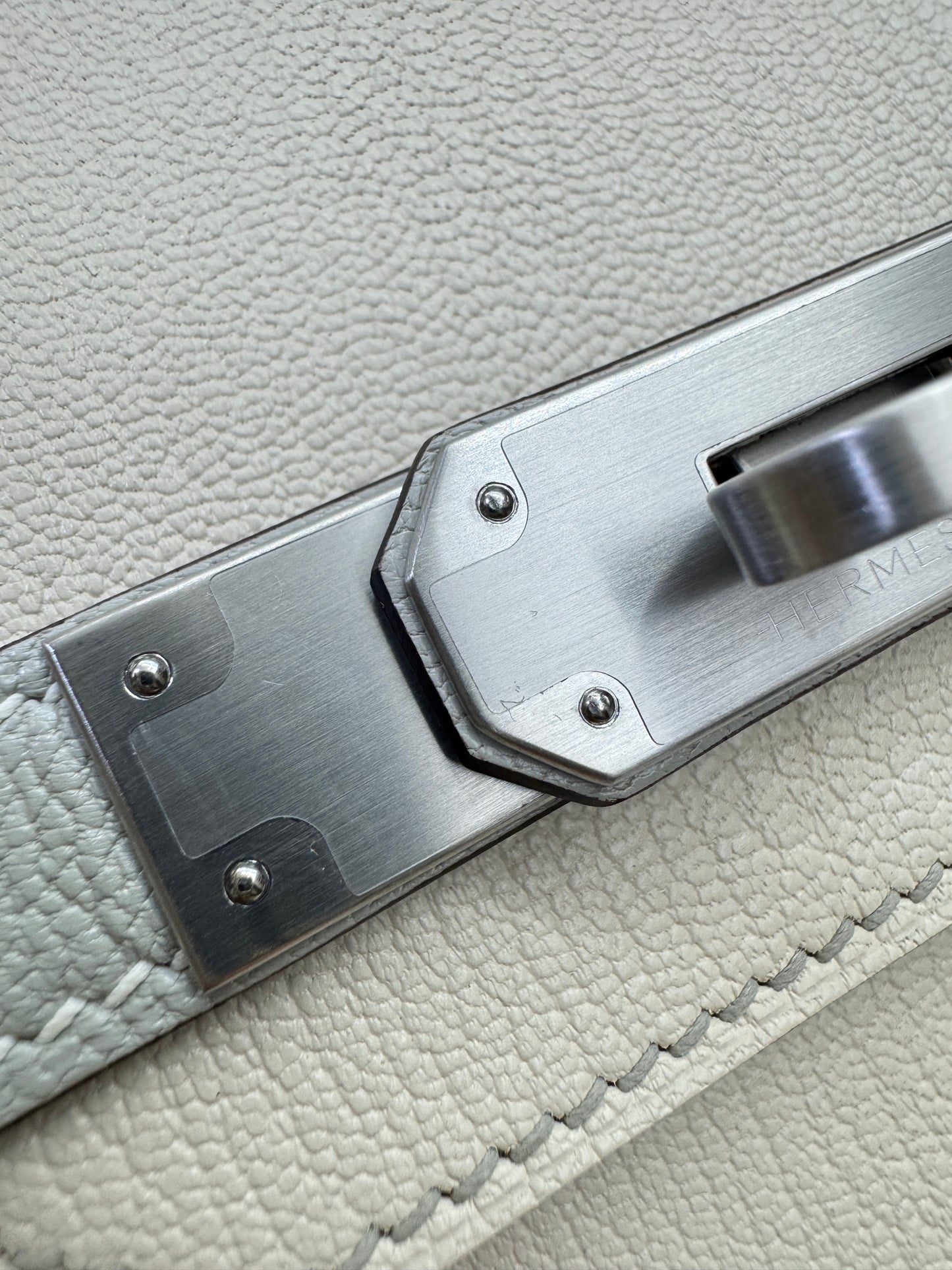 HERMES Birkin 30 SO 珍珠灰拼奶昔白山羊皮 拉絲銀扣 Chevre Mysore Gris Pearl x Craie