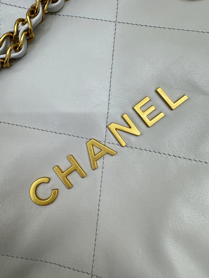 CHANEL 22Bag Small 25S淺灰色