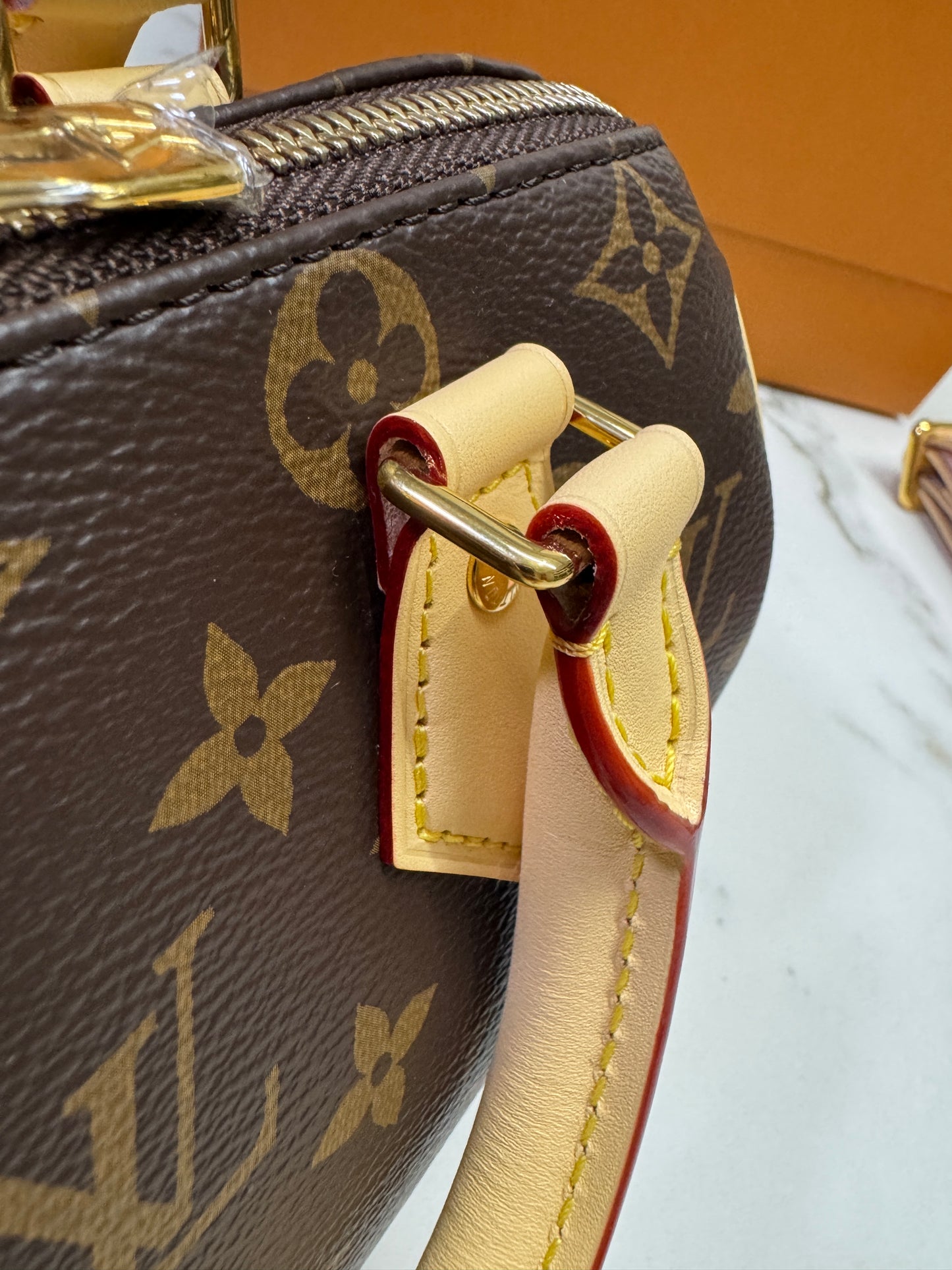 LV Speedy 20 粉橙色肩帶
