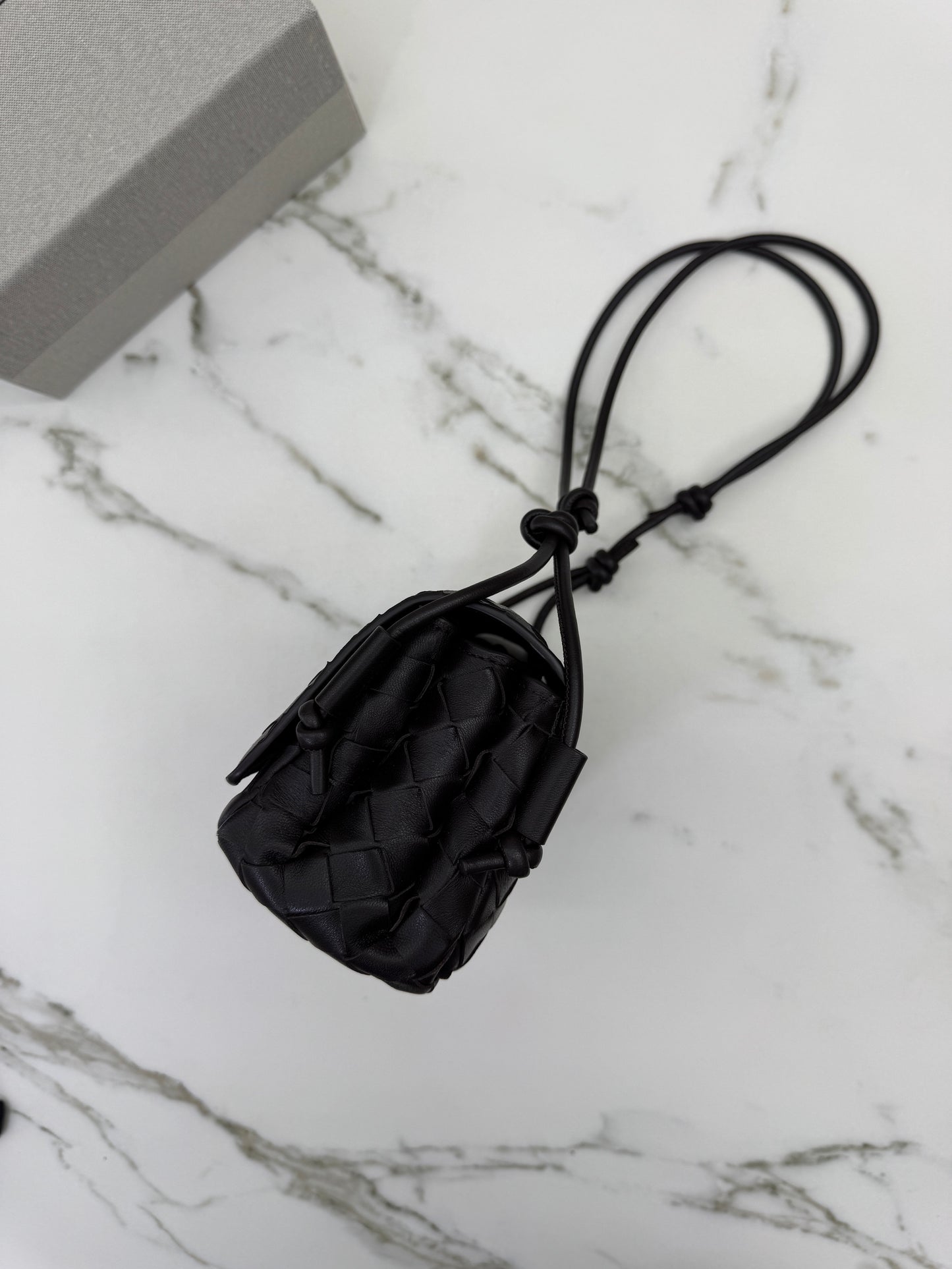 BV Notturno Foundant 黑棕色