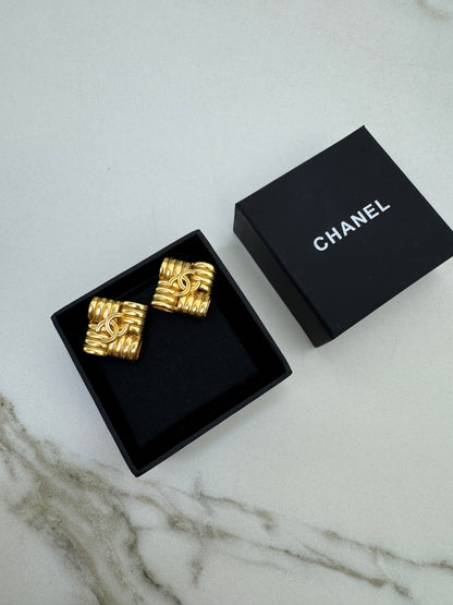CHANEL Vintage 97P 千層酥耳夾