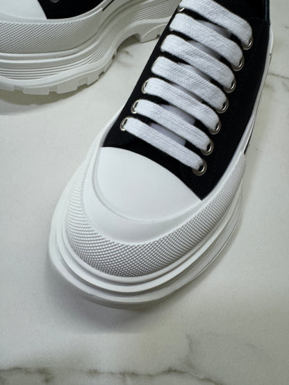 McQUEEN Tread Slick Canvas