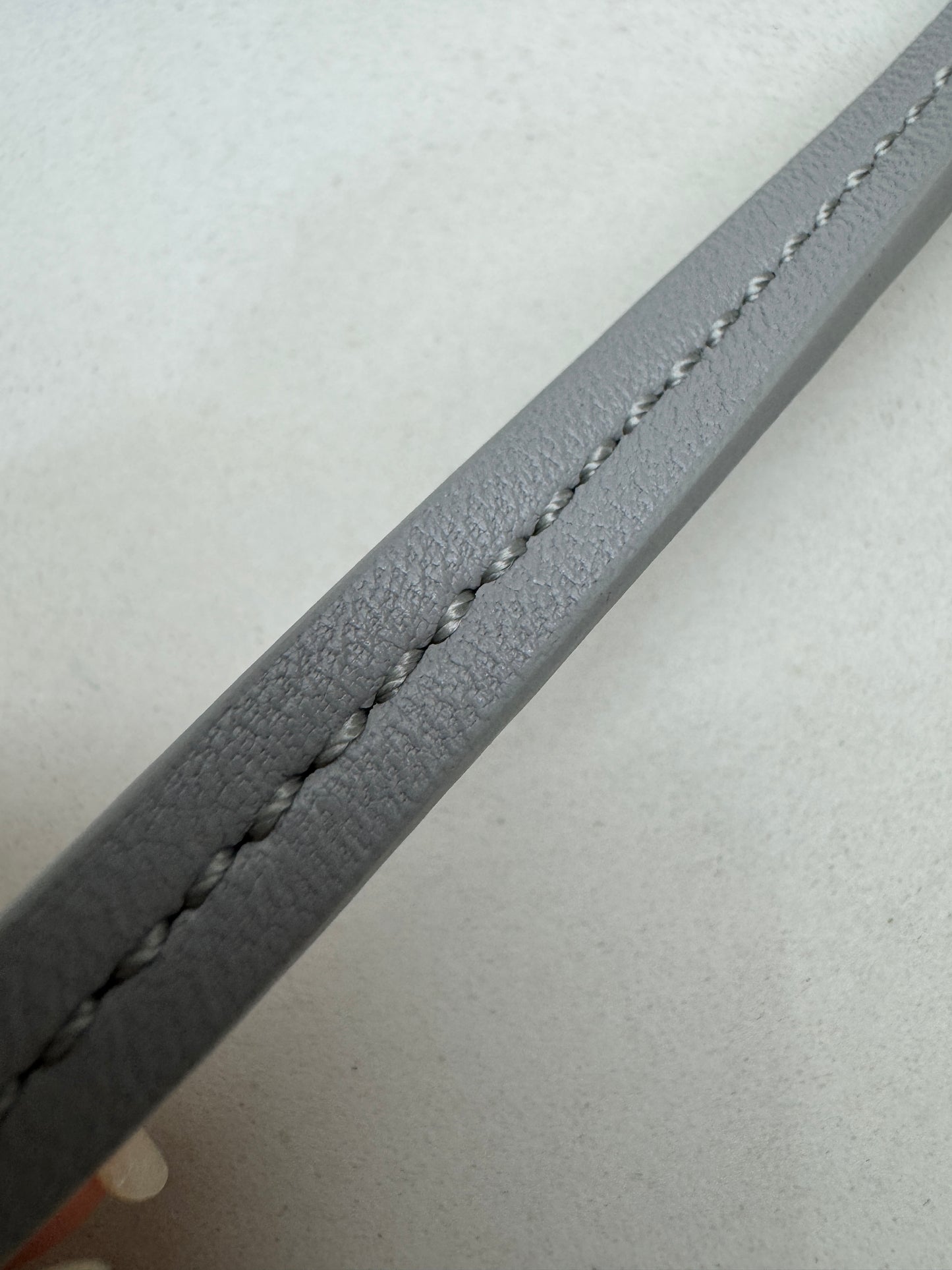 MIU MIU Wander Small 霧霾藍