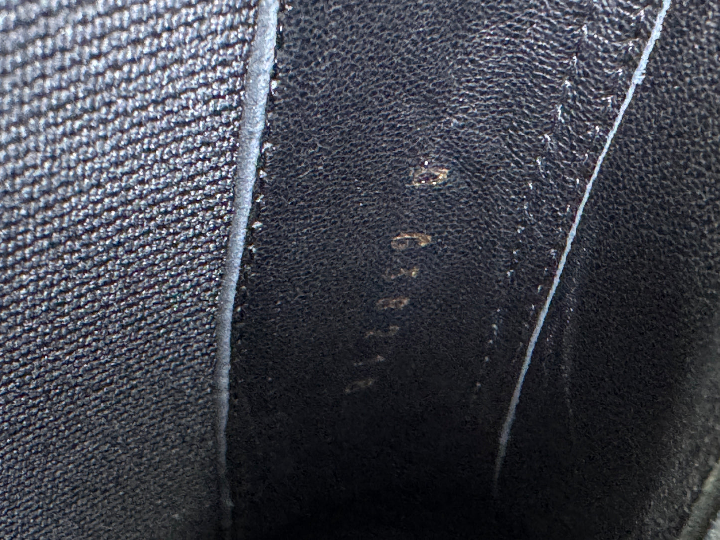 CHANEL 22C Chelsea Boots 漆皮切爾西短靴
