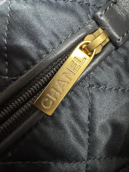 CHANEL 22Bag 小號 深灰色