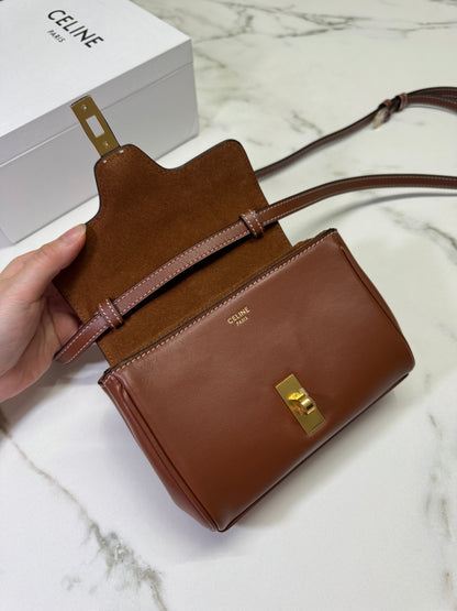 CELINE Mini Soft 16 棕色