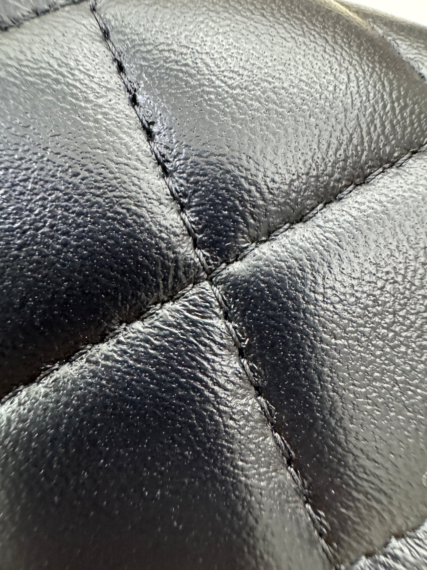 CHANEL Mini CF Handle 黑色羊皮淺金扣 Black Lambskin with GHE