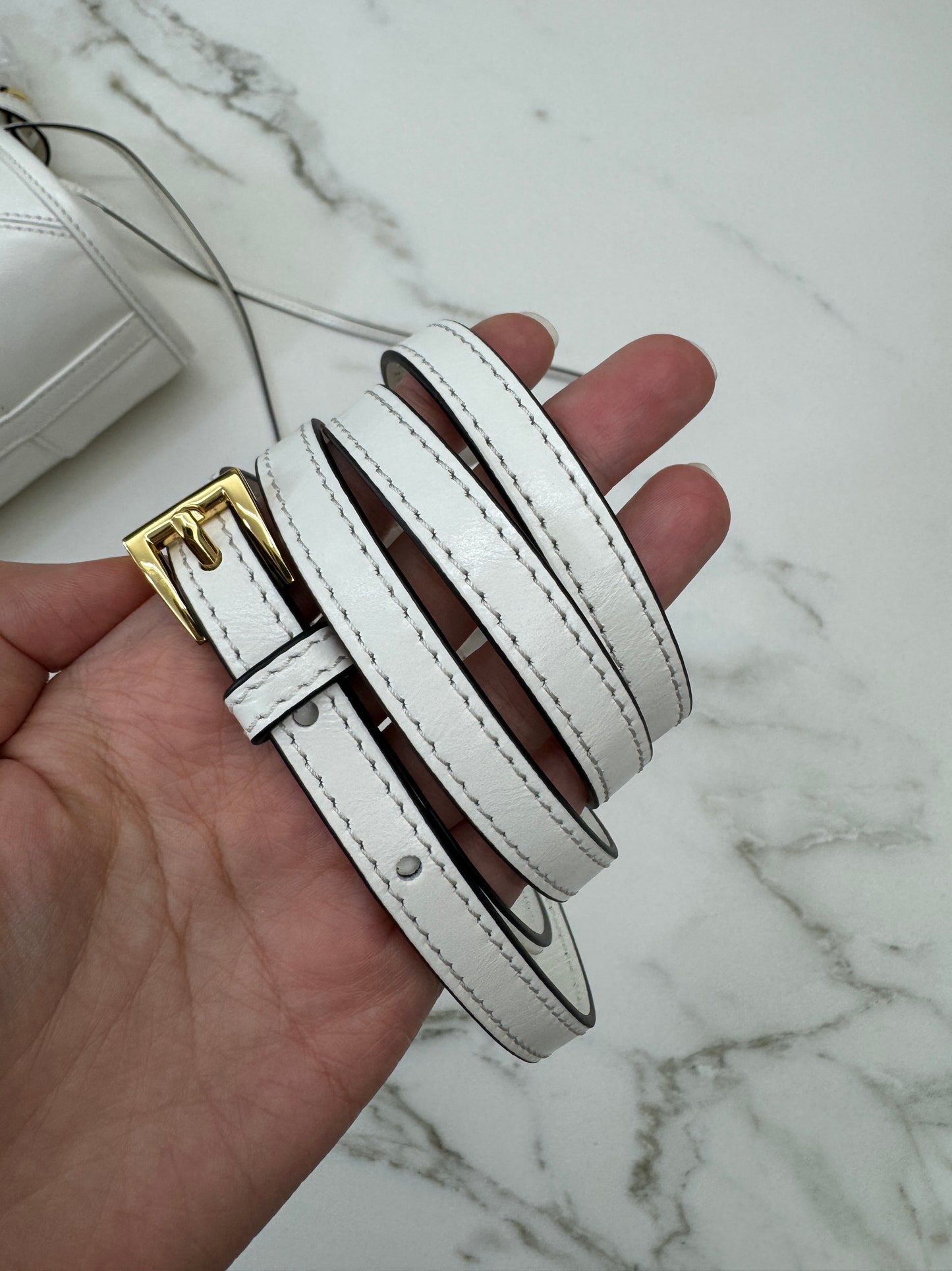 PRADA Bonnie Hobo 白色油蠟皮