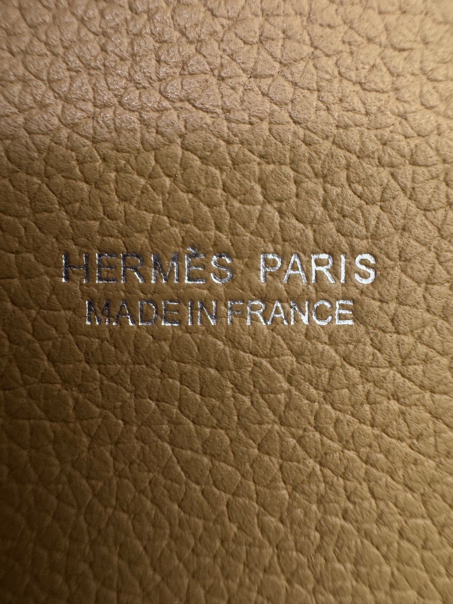 HERMES Kelly Danse 奶茶色銀扣 Chai Evercolor PHW