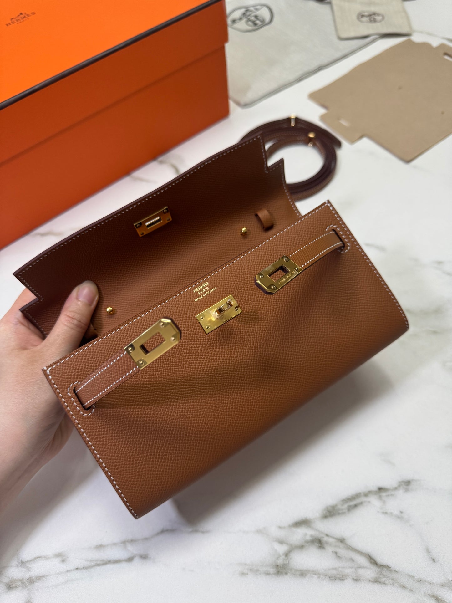 HERMES Kelly to-go 金棕色金扣 Epsom Gold GHW