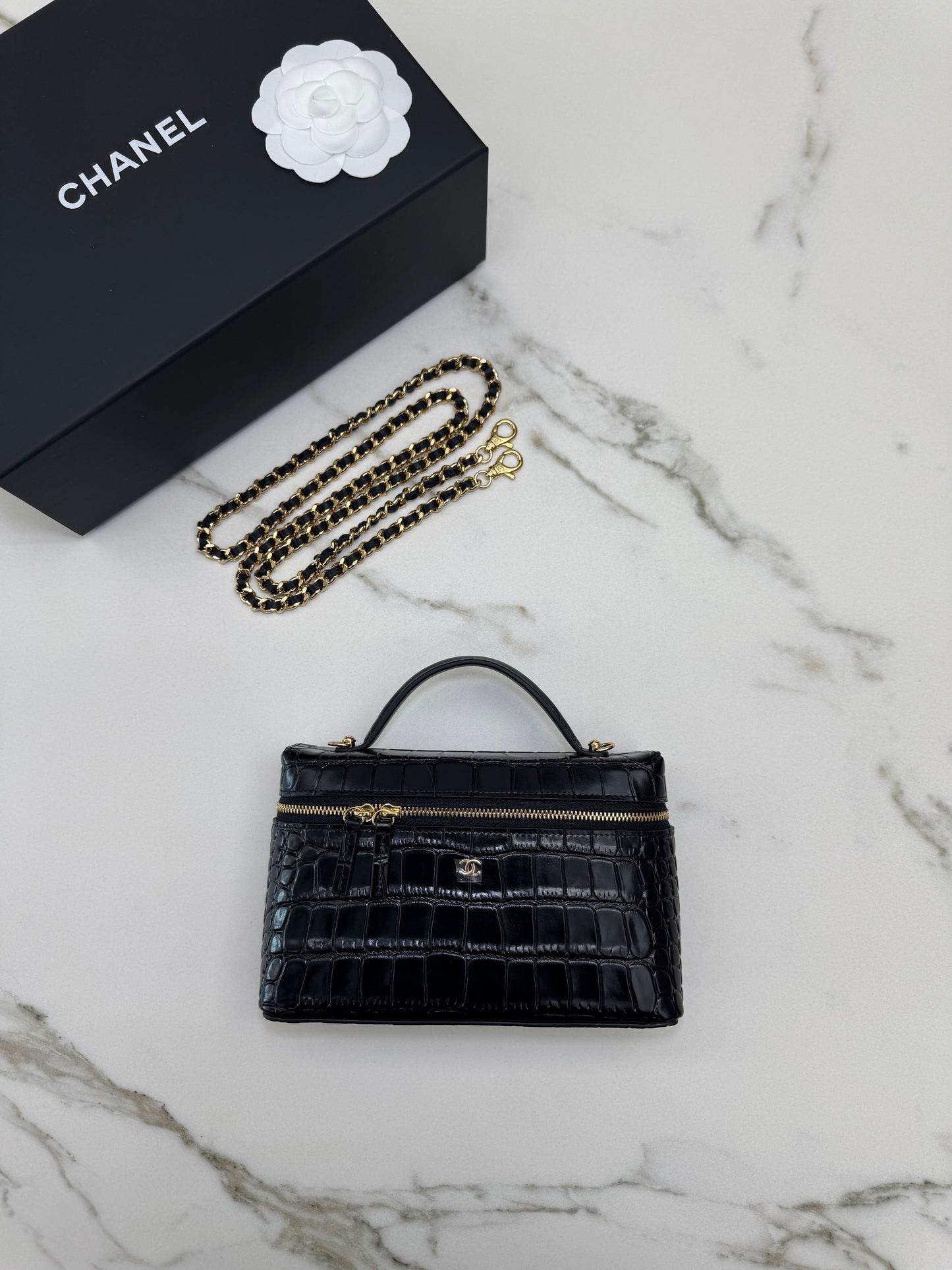 CHANEL 26A 鱷魚壓紋LP盒子 黑色￼