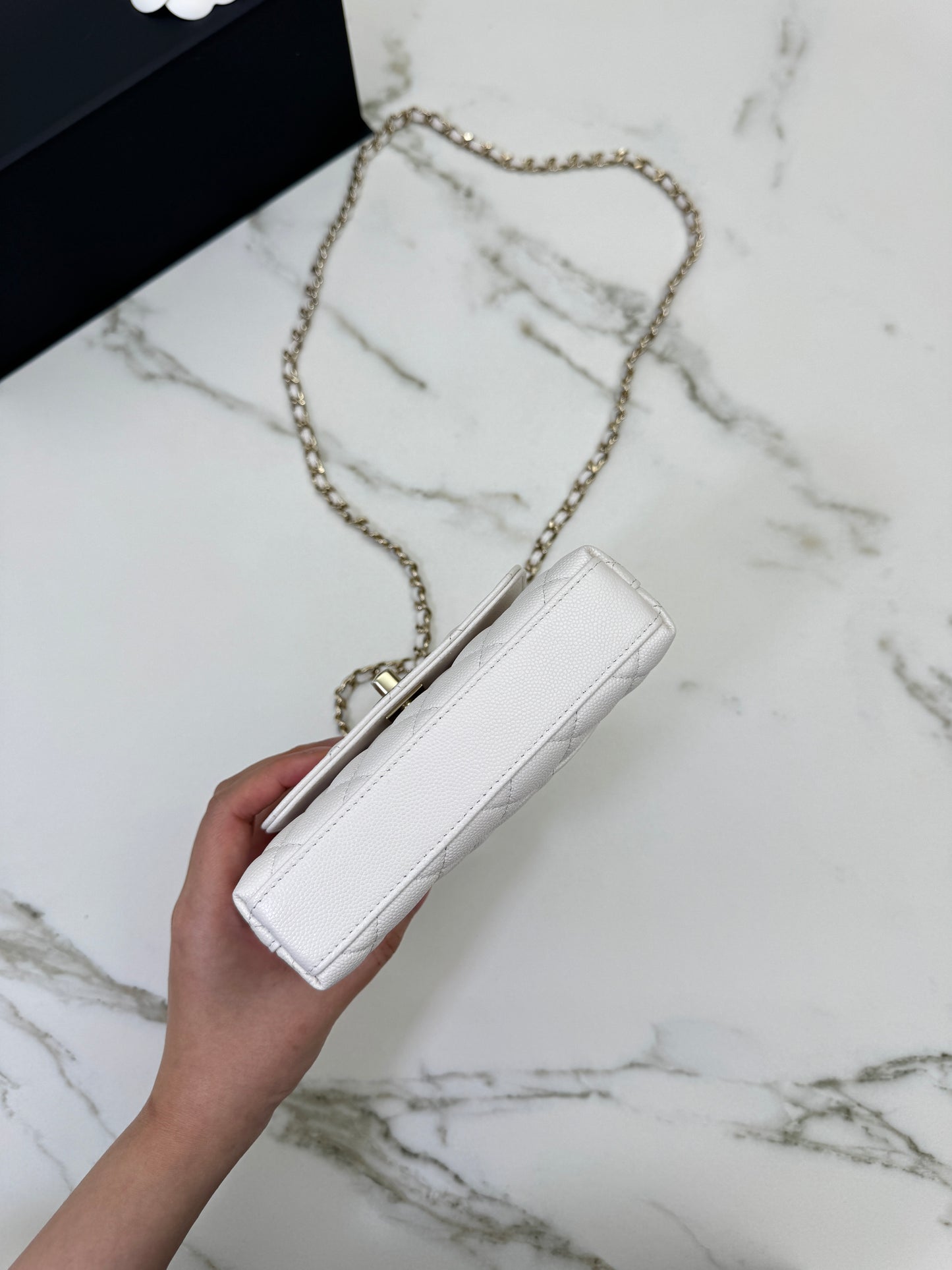 CHANEL Coco Handle Nano 白色
