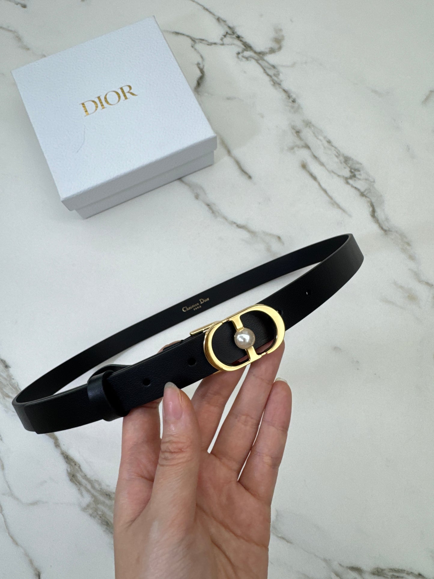 DIOR 珍珠CD扣皮帶