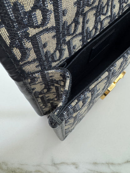 DIOR 30 Montaigne Small Blue Oblique