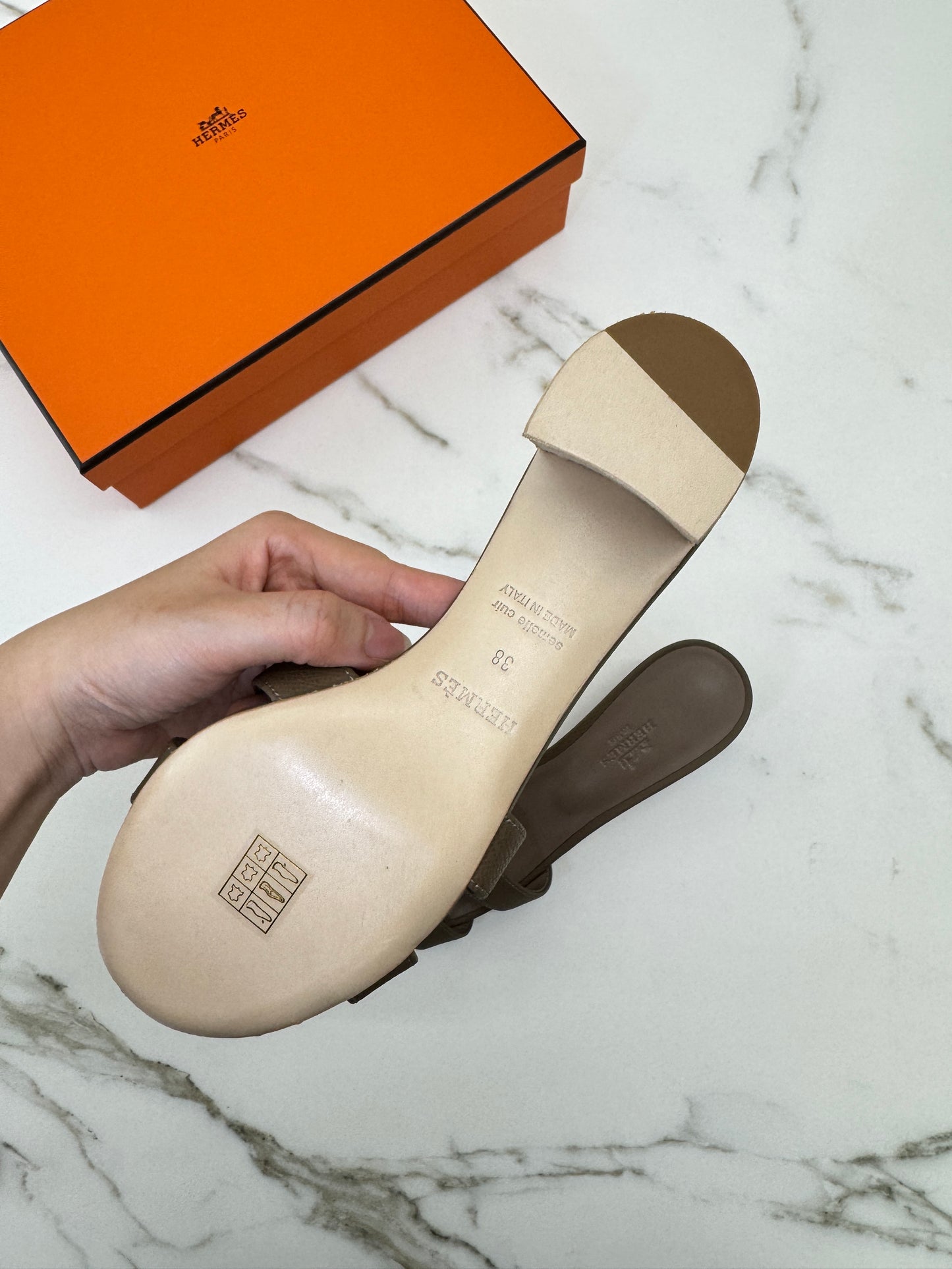 HERMES Oasis 大象灰 Etoupe
