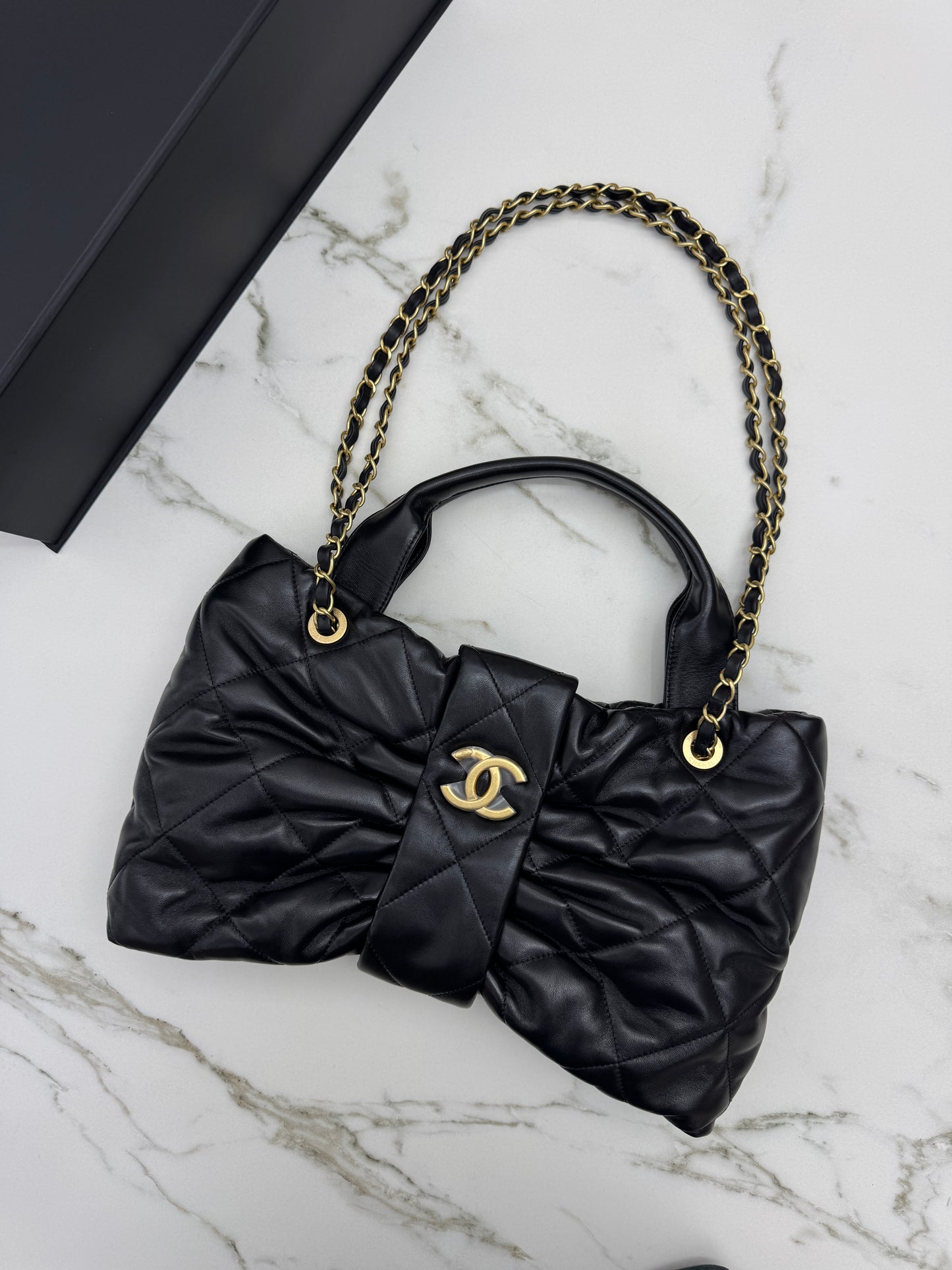 CHANEL 25K 蝴蝶包 綿羊皮 Medium