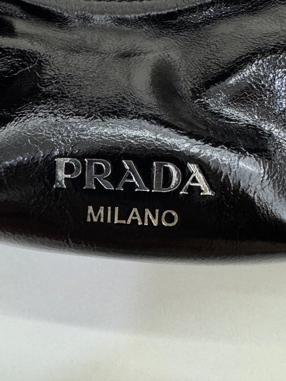 PRADA 油蠟皮飯盒包 黑色