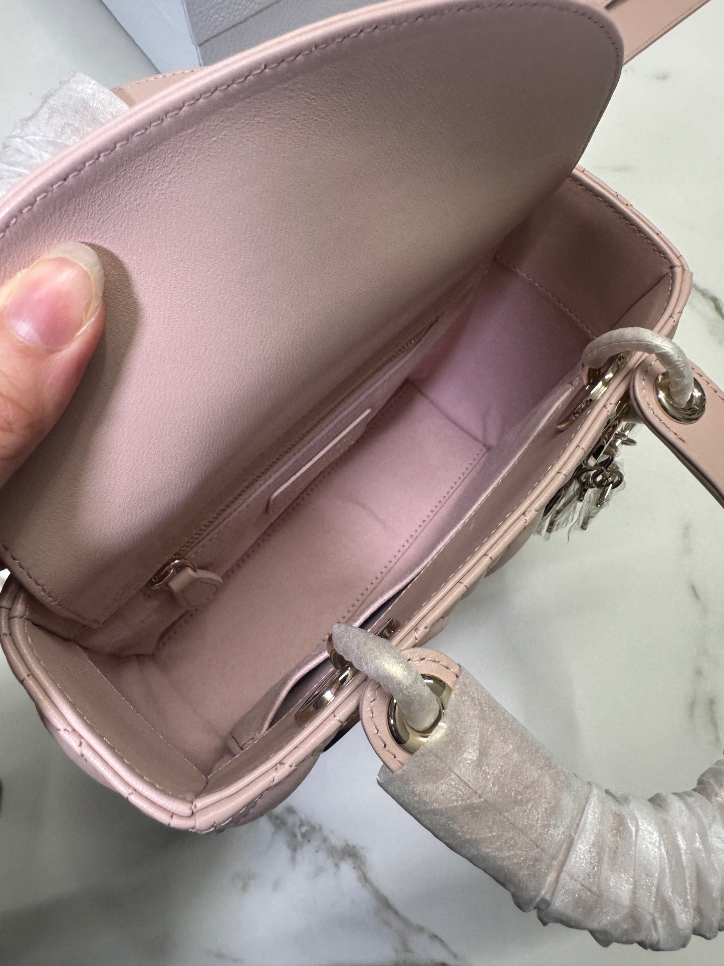 DIOR Lady Dior Small 胭脂粉