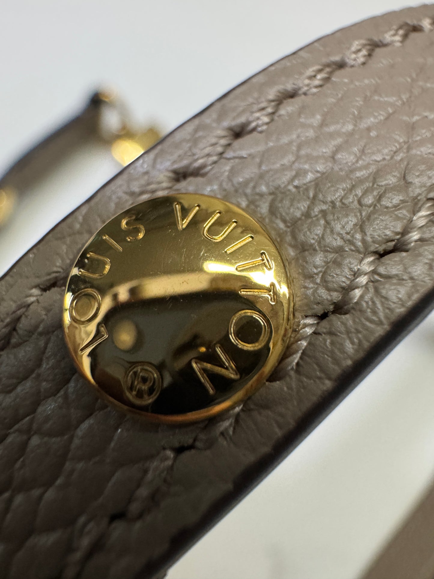 LV Pochette Metis 大象灰