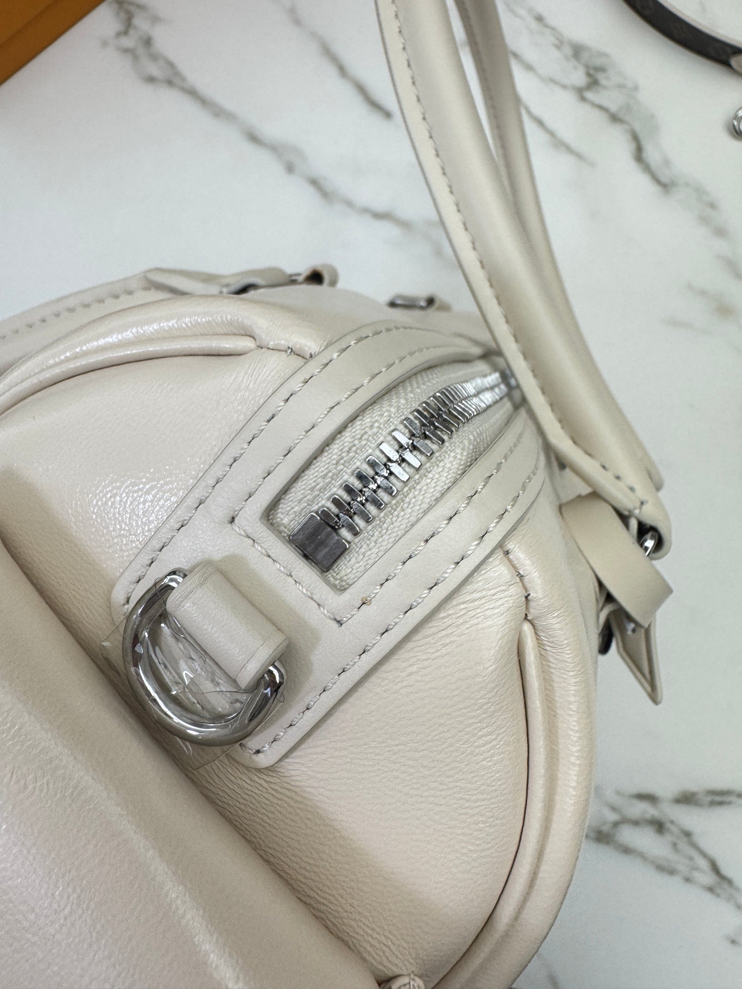 LV Speedy Cargo Vibe 白色油臘皮