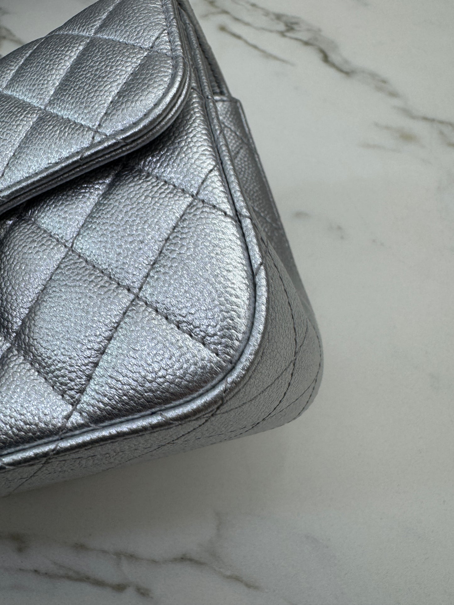 CHANEL 25B調節扣 銀色方胖子 Mini CF Square Caviar Calfskin
