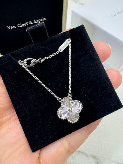 VCA Vintage Alhambra 鐳射白金色項鏈