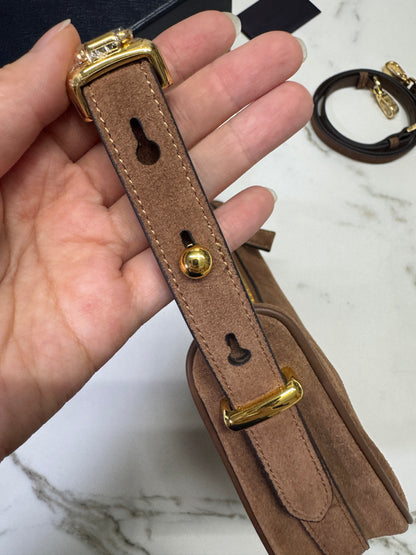 PRADA 半月包 麂皮棕色