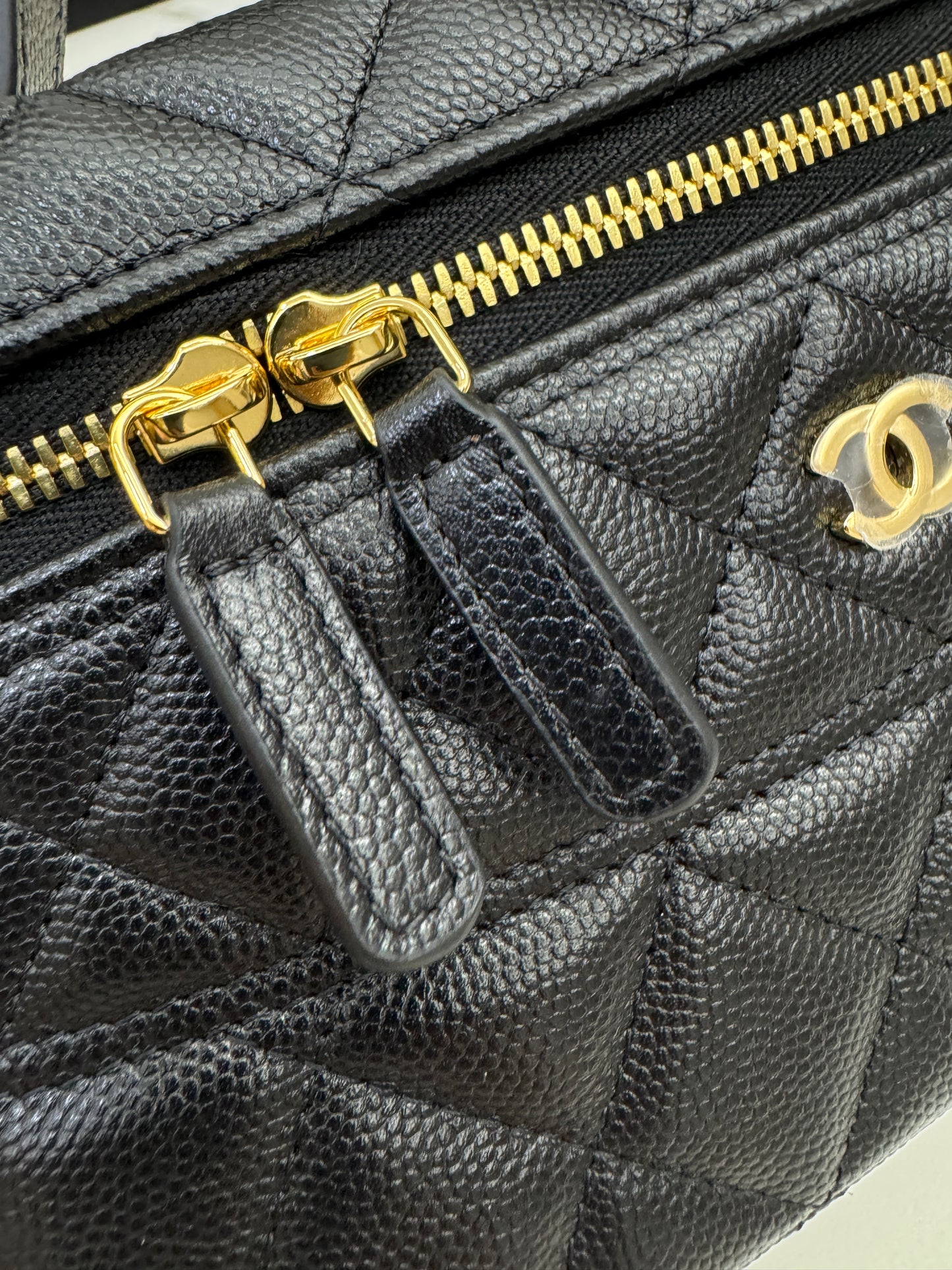 CHANEL 26B 新版腰線LP盒子包 Vanity