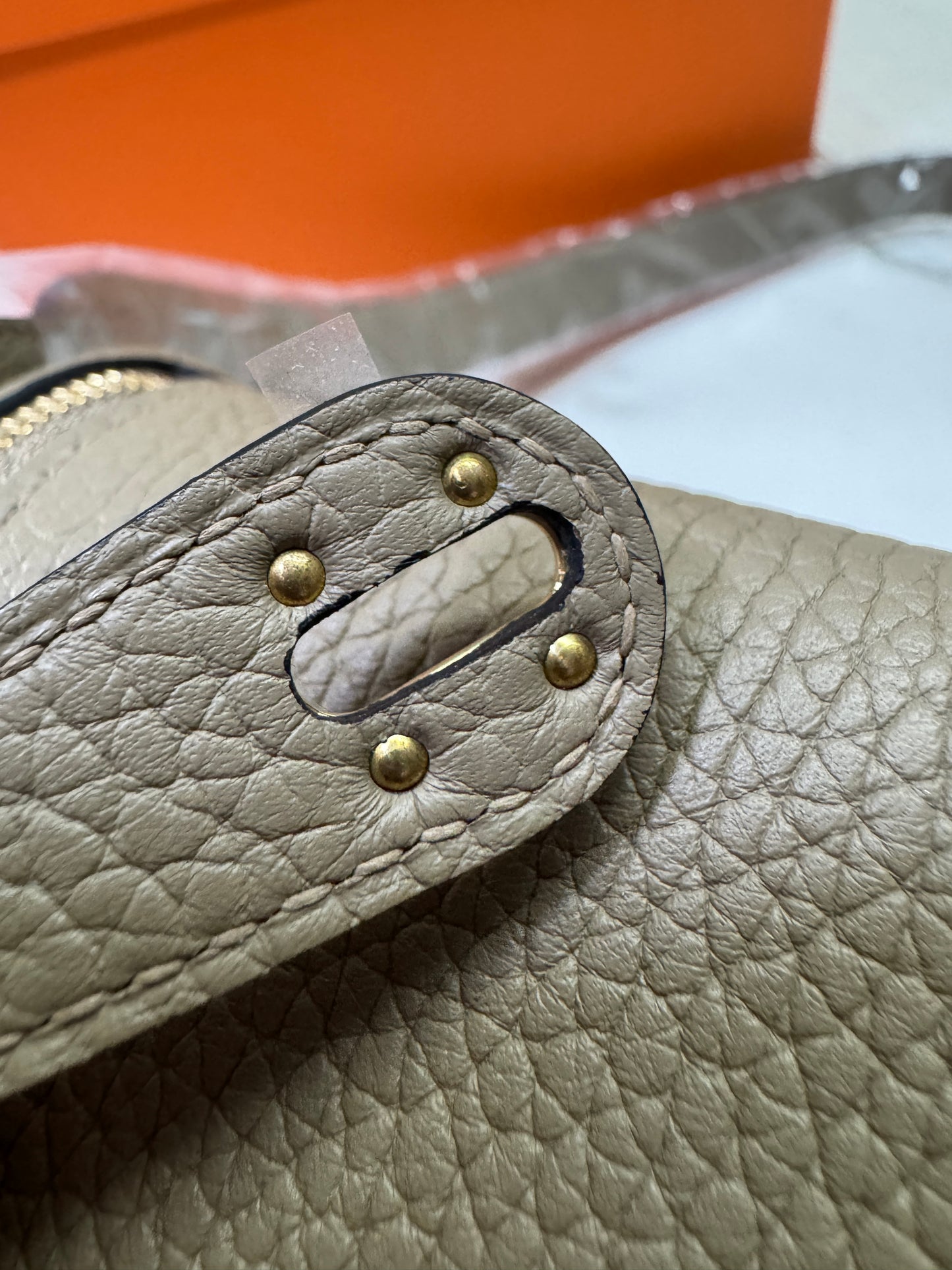 HERMES Mini Lindy II 馬爾淺米 金扣 TC