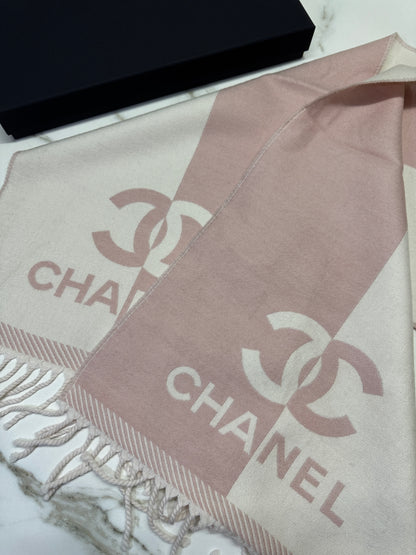 CHANEL 24A粉白拼色圍巾 100% 綿羊毛 184x34cm