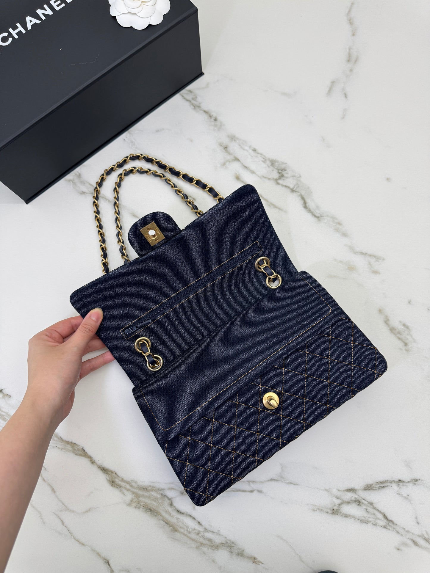 CHANEL 26P深藍牛仔 CF25 Medium