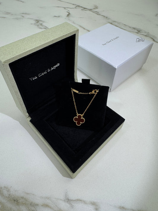 VCA Vintage Alhambra Necklace 紅玉髓