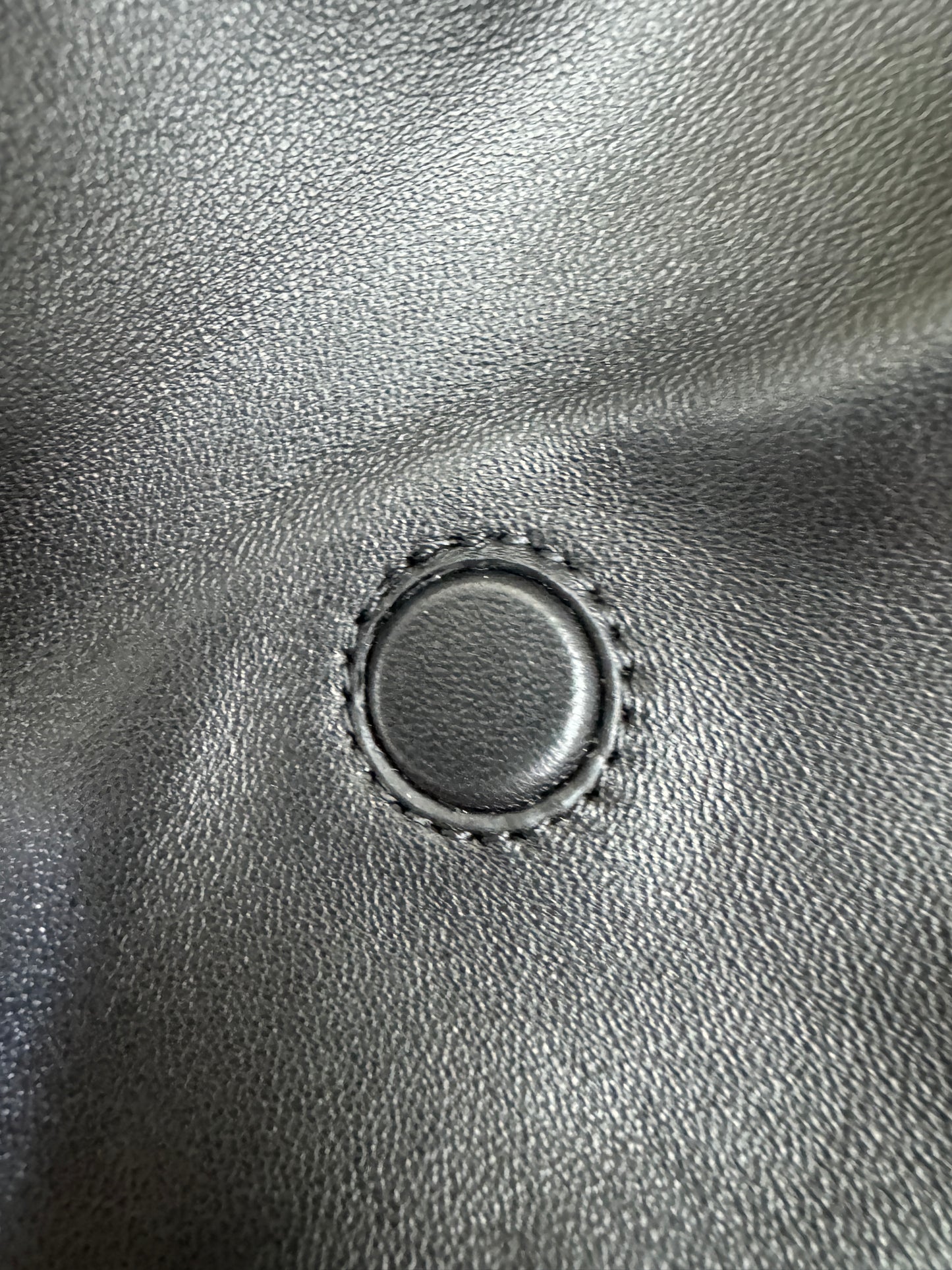 FENDI Mamma Baguette 黑色 Medium