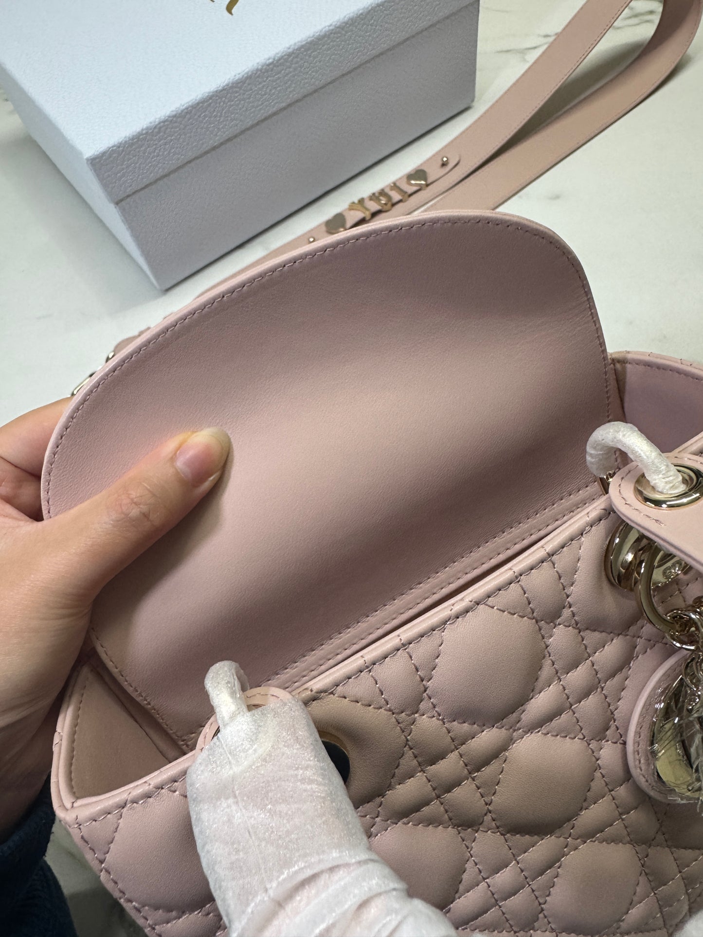 DIOR Lady Dior Small 胭脂粉