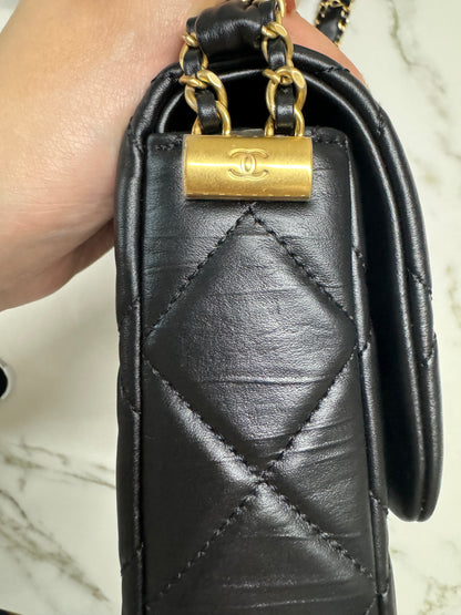 CHANEL 19系列 豆腐包 皺摺牛皮 黑色