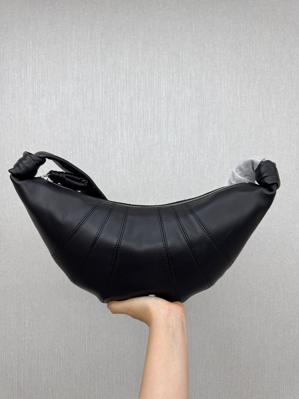 LEMAIRE Croissant Medium 牛角包羊皮 Lambskin