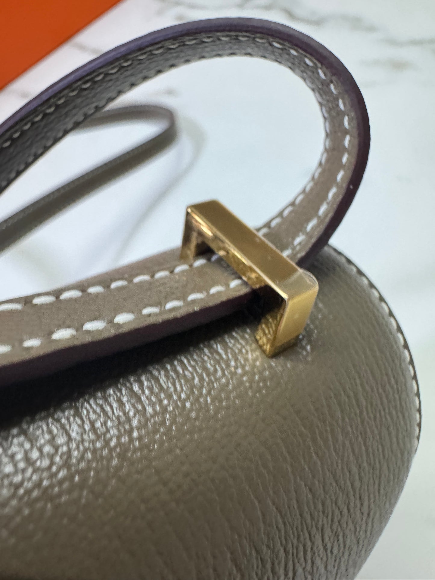 HERMES Mini Constance 大象灰山羊皮 金扣 Etoupe GHW